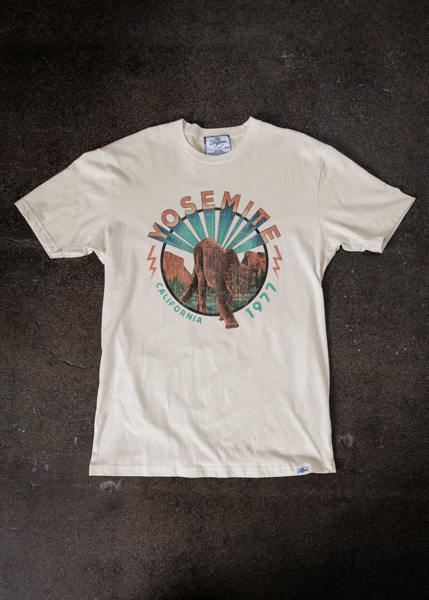 Yosemite Tour Men's Antique White Classic T-Shirt